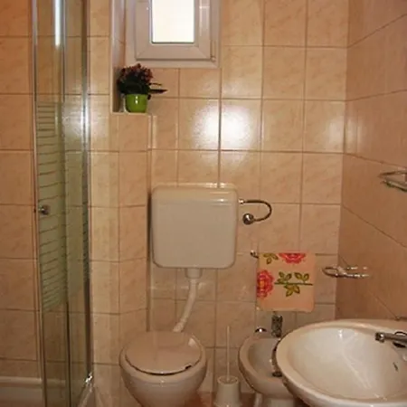 In With Terrace, Air Conditioning, Wifi, Washing Machine * Slatine